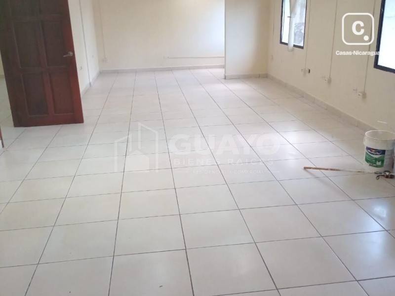 Local comercial en alquiler en Las Cumbres, Managua – 137 m²
