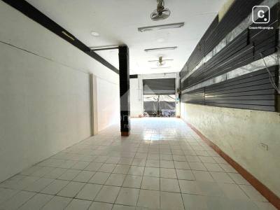 Oficina en alquiler en Mercado Oriental, Managua – 33 m², US$ 1,500/mes