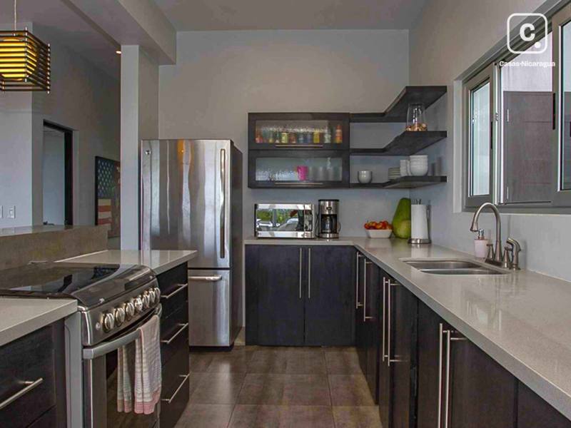 Casa de playa en venta en Tola, Rivas – 2 hab, 195 m²