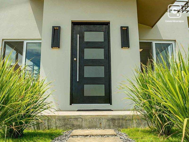 Casa de playa en venta en Tola, Rivas – 2 hab, 195 m²