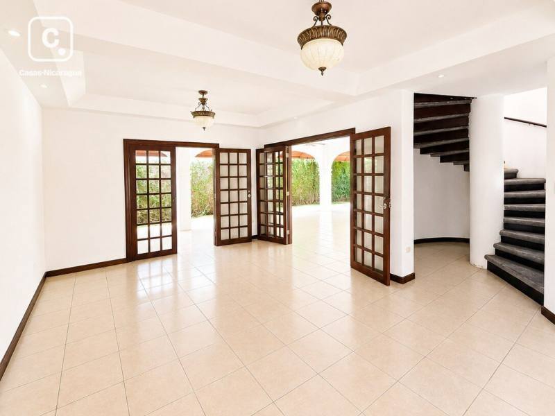 Casa en venta en Managua – 4 hab, 270 m²