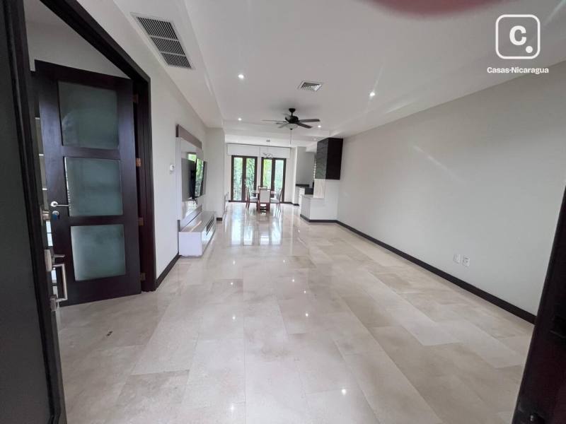 Apartamento en alquiler en Santo Domingo, Managua – 2 hab, 138 m²