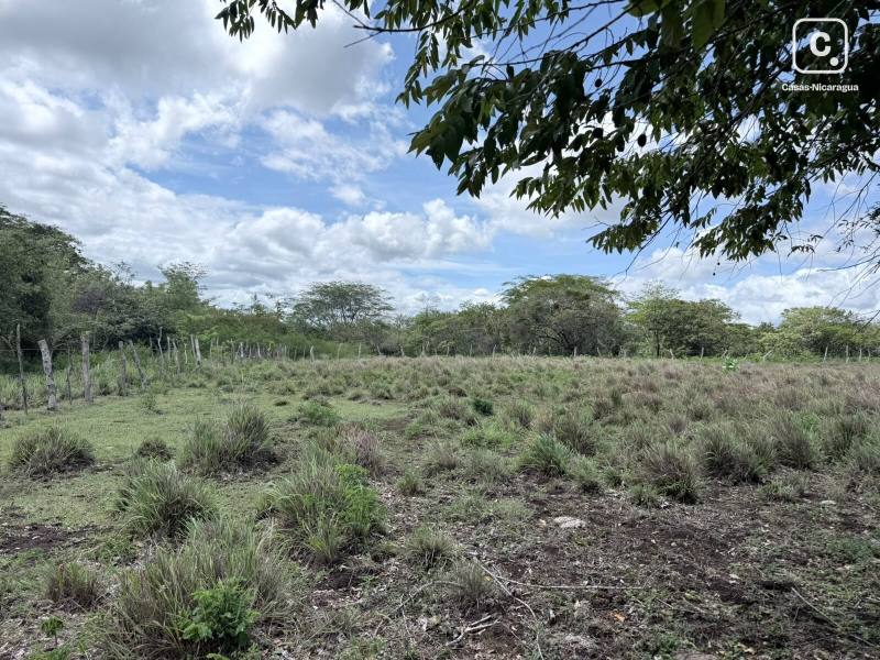 Terreno en venta en Carazo – 118,793 varas²