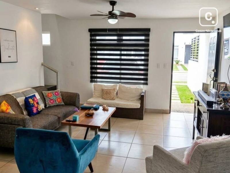 🏡 Townhouse en Venta en Santo Domingo | US$149,000