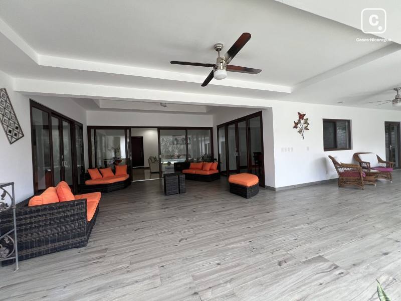 Casa en alquiler en Santo Domingo, Managua – 5 hab, 550 m²