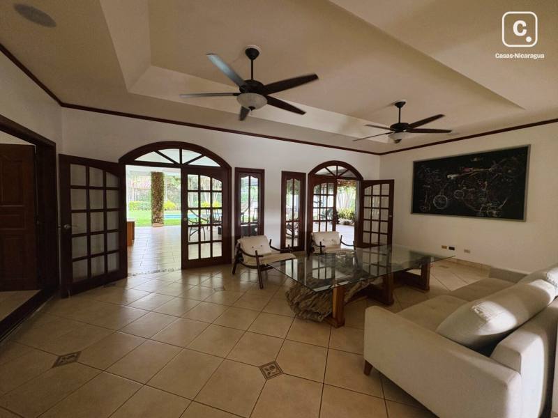 Casa en venta en Estancia de Santo Domingo, Managua – 4 hab, 538 m²