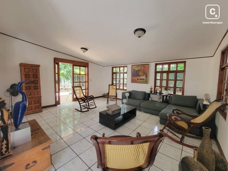House for rent in Managua – 3 beds, 202 m²