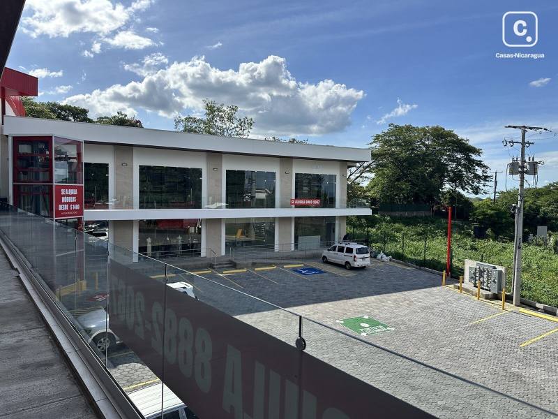 Local comercial en venta en Santo Domingo, Managua – 52 m², US$ 140,000