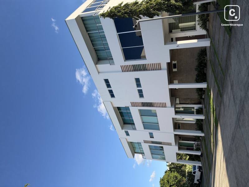 Casa en alquiler en Villa Fontana, Managua – 3 hab, 180 m²