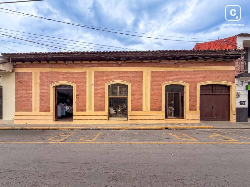 Local comercial en venta en León – 637 m²