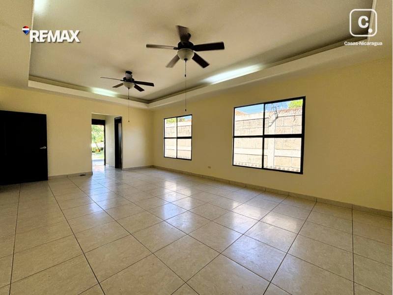 Casa en alquiler en Santo Domingo, Managua – 3 hab, 160 m²