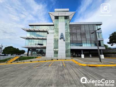 Oficina en alquiler en Carretera Masaya, Managua – 833 m²