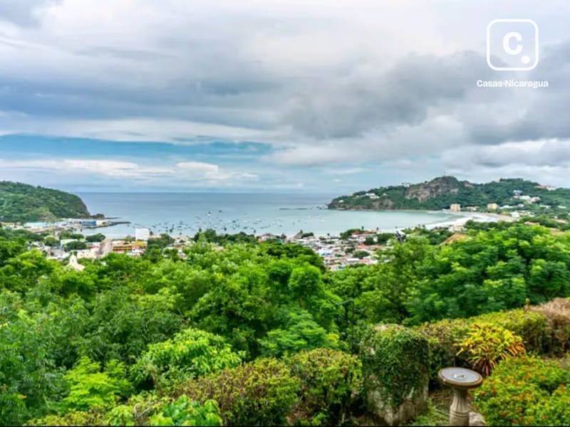 Casa en venta en San Juan del Sur, Rivas – 2 hab, 200 m²