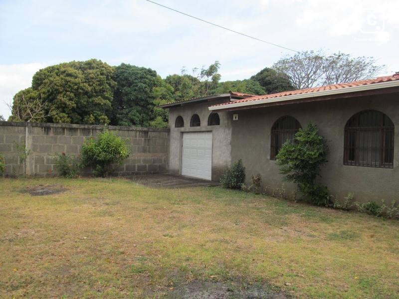 Casa en venta en Rivas – 6 hab, 700 m²
