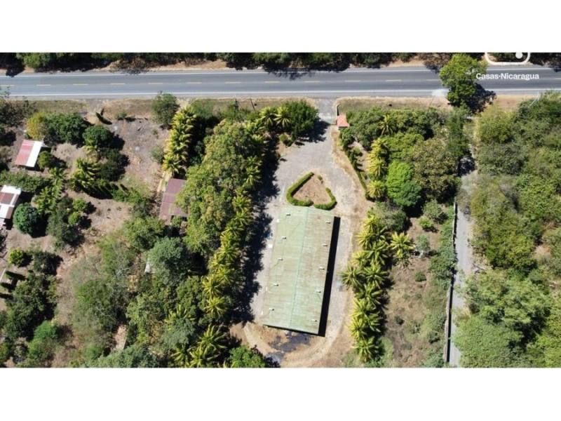 Finca en venta en León – 30,676 m²