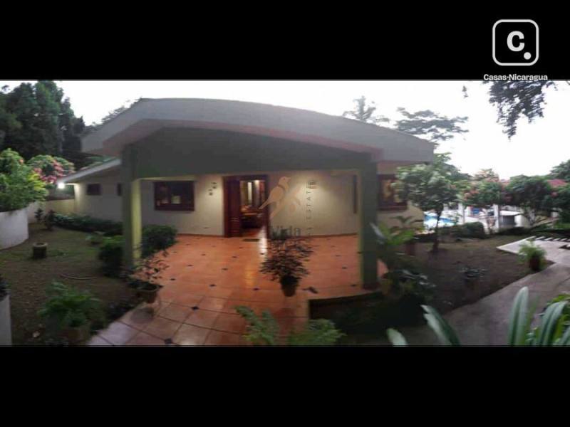 Casa en alquiler en Carretera Vieja a León, Managua – 3 hab, 258 m²