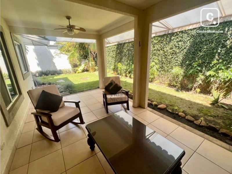 Casa en alquiler en Las Colinas, Managua – 3 hab, Ref VN9537774