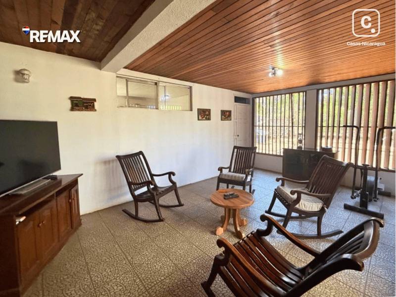 Casa en venta en Carretera Nueva León, Managua – 3 hab, 219 m²
