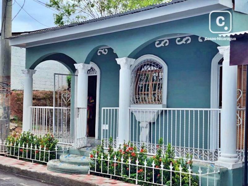 Casa en venta en Granada – 3 hab, 160 m², US$ 85,000