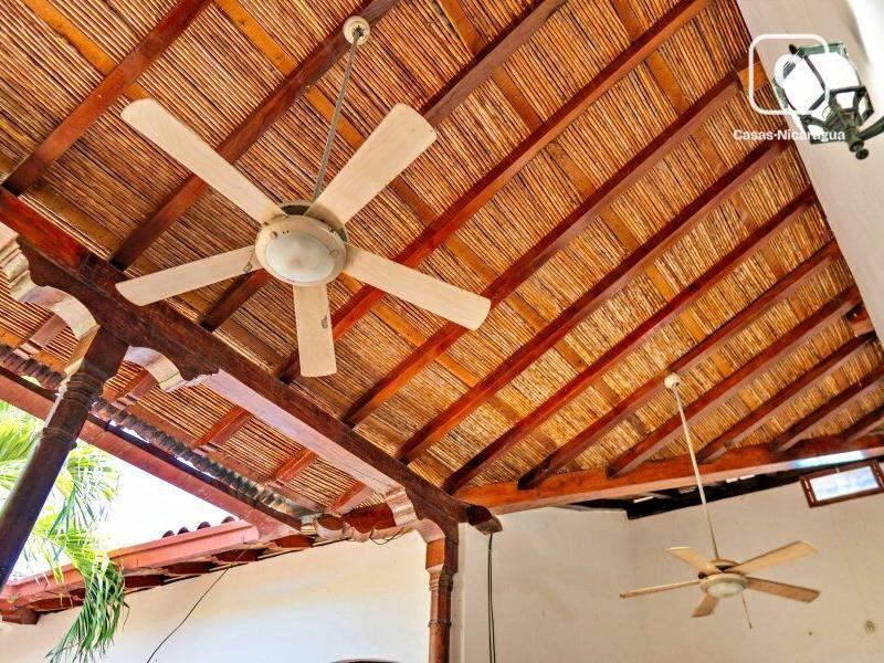 Casa en venta en Granada – 5 hab, 208 m²