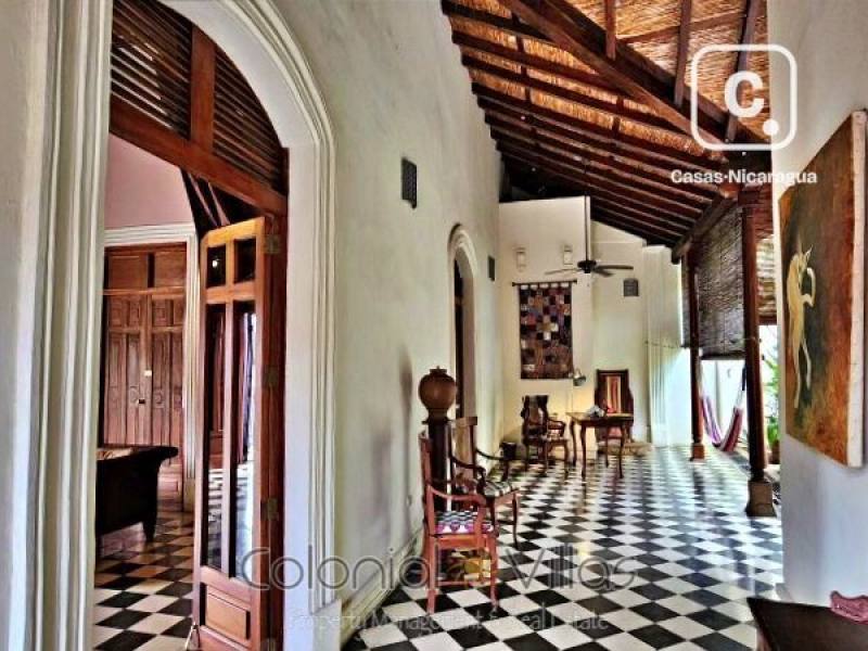 Casa en venta en Granada – 5 hab, 370 m²