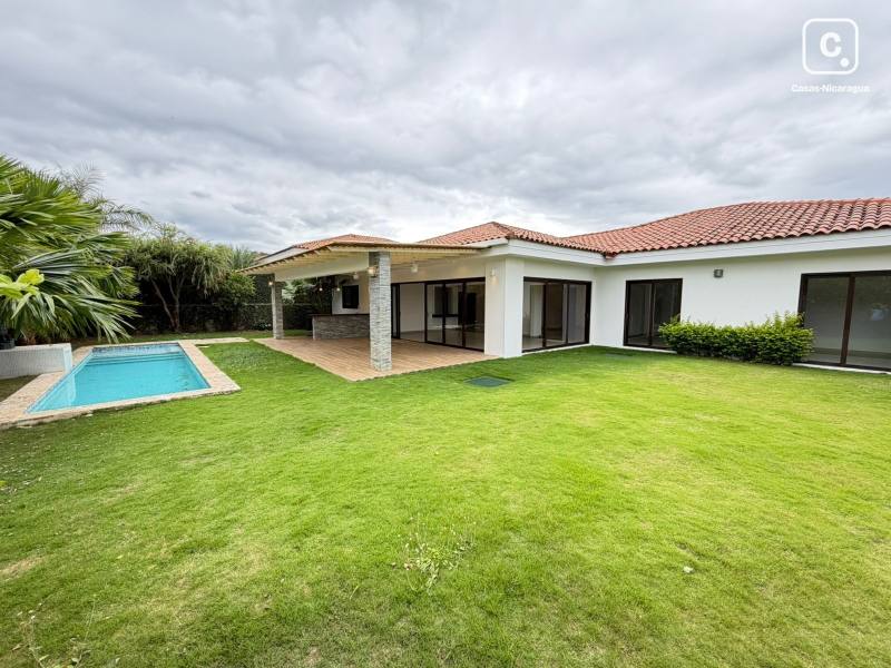 Apartamento en venta en Santo Domingo, Managua – 4 hab, 373 m²