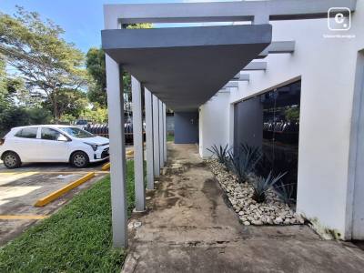 Apartamento en alquiler en Las Colinas, Managua – 8 hab, 341 m²