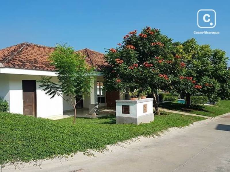 Apartamento en alquiler en Las Colinas, Managua – 4 hab, 200 m²