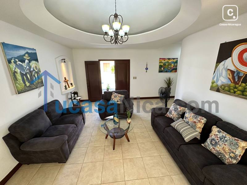 Casa en venta en Las Colinas, Managua – 3 hab, 210 m²