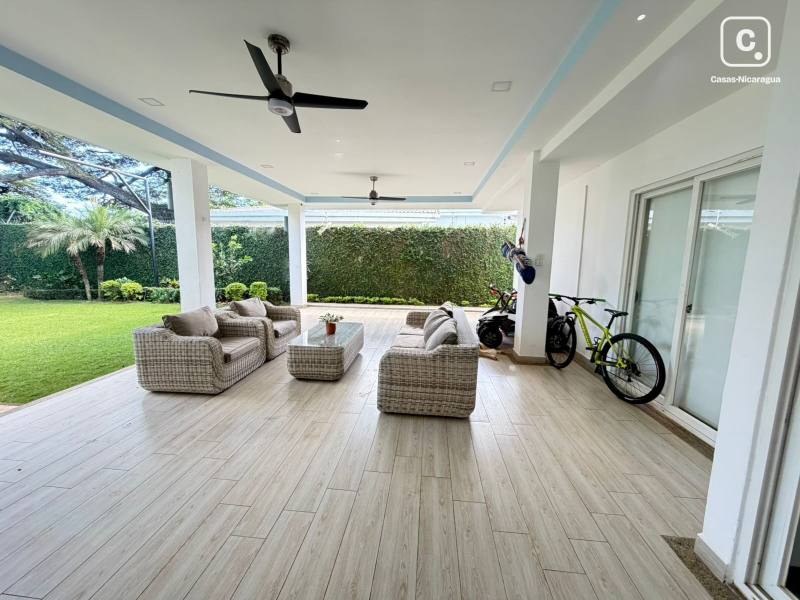 Apartamento en alquiler en Las Colinas, Managua – 5 hab, 380 m²