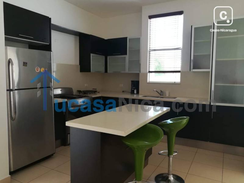Apartamento en venta o alquiler en Las Colinas, Managua – 4 hab, 215 m²