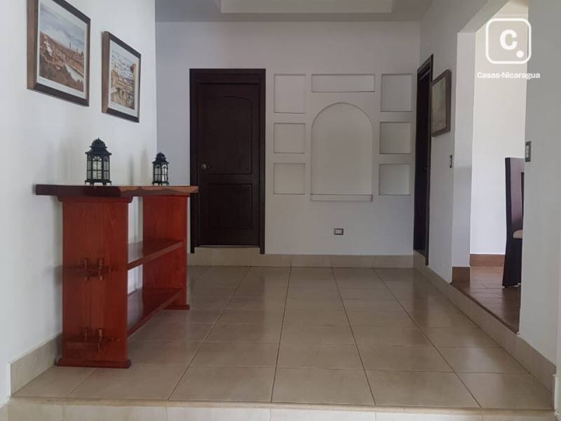 Casa en alquiler en Carretera Sur, Managua – 4 hab, US$ 700/mes