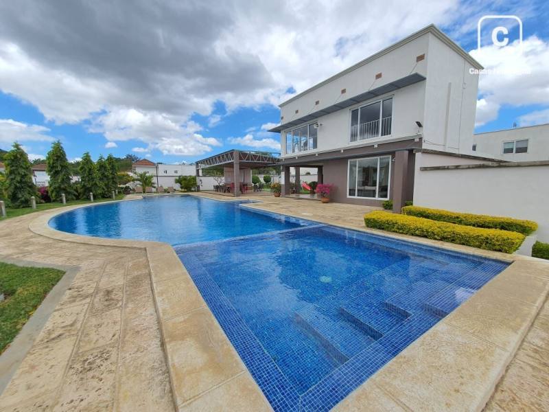 Apartamento en venta o alquiler en Las Colinas, Managua – 4 hab, 170 m²