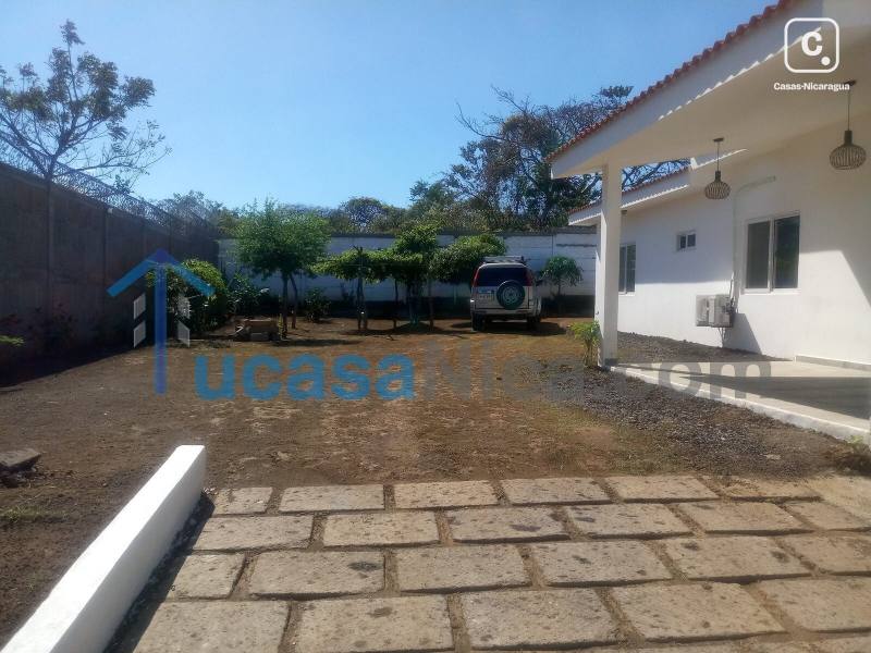 Apartamento en alquiler en Las Colinas, Managua – 4 hab, US$ 800/mes