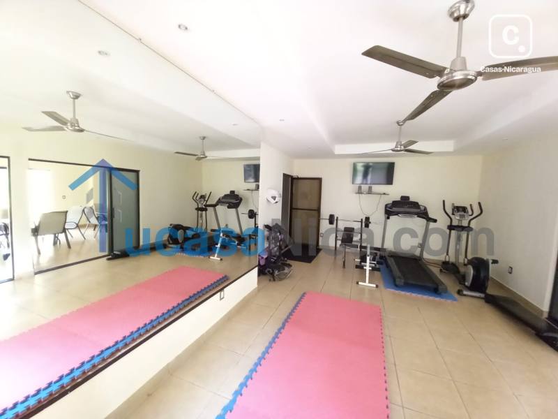 Apartamento en alquiler en Villa Fontana, Managua – 4 hab, US$ 1,800/mes