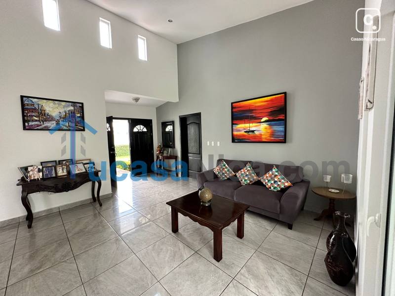 Apartamento en venta en Las Colinas, Managua – 3 hab, 200 m²