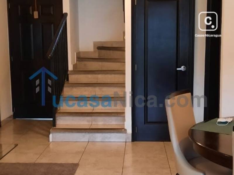 Apartamento en alquiler en Las Colinas, Managua – 4 hab, US$ 1,000/mes