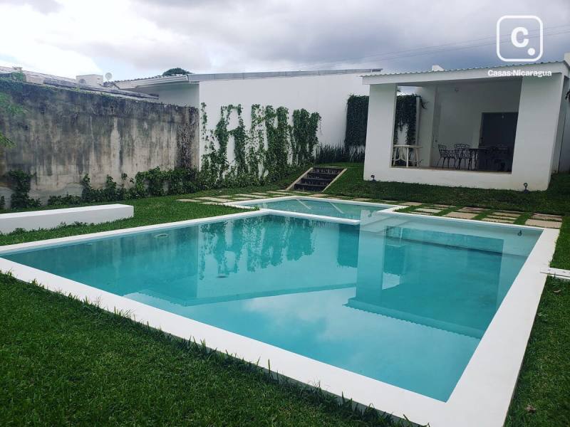 Apartamento en venta o alquiler en Santo Domingo, Managua – 4 hab, 200 m², US$ 220,000
