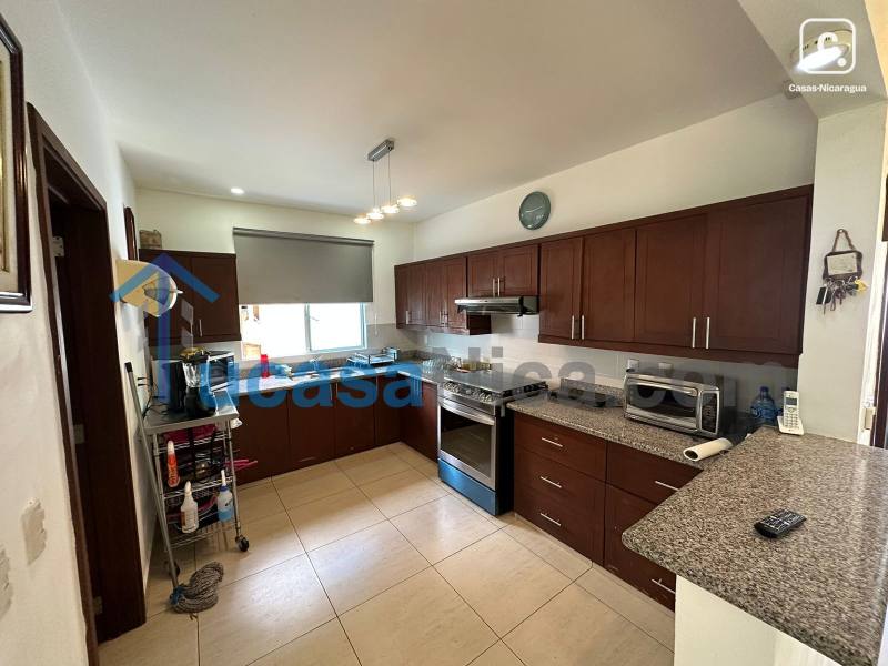 Apartamento en alquiler en Santo Domingo, Managua – 5 hab