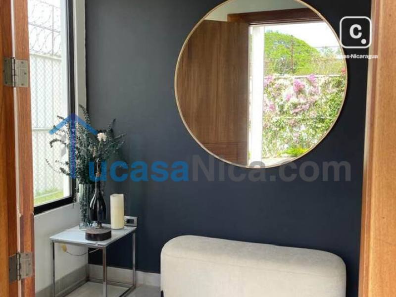 Casa en alquiler en Villa Fontana Sur, Managua – 5 hab, 220 m²