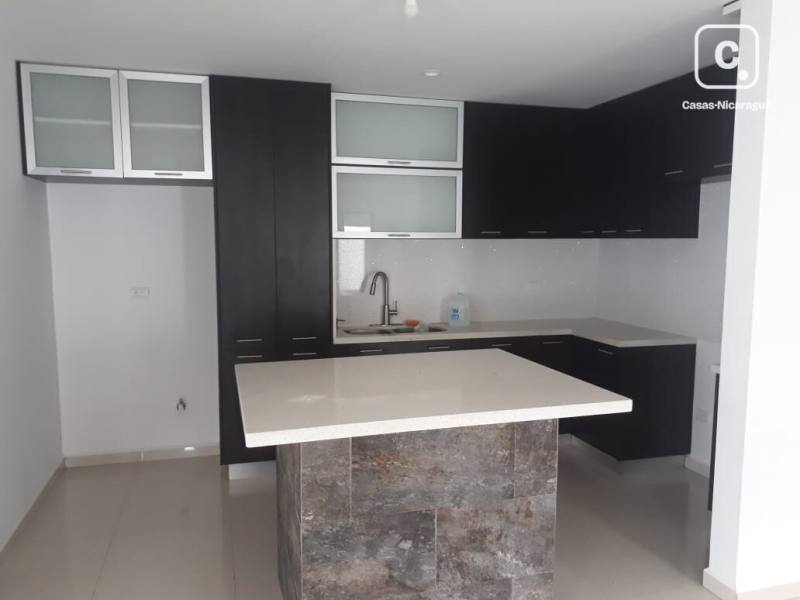 Apartamento en alquiler en Carretera Masaya, Managua – 4 hab, US$ 1,200/mes