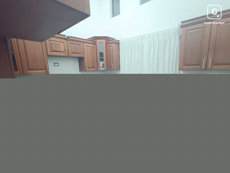 Apartamento en alquiler en Las Colinas, Managua – 5 hab, 260 m²