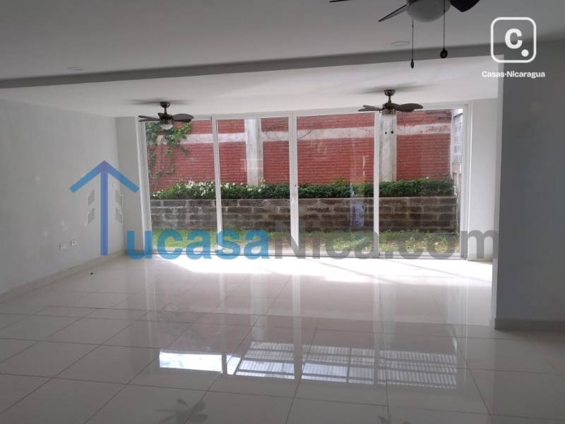 Apartamento en alquiler en Las Colinas, Managua – 4 hab, US$ 1,200/mes