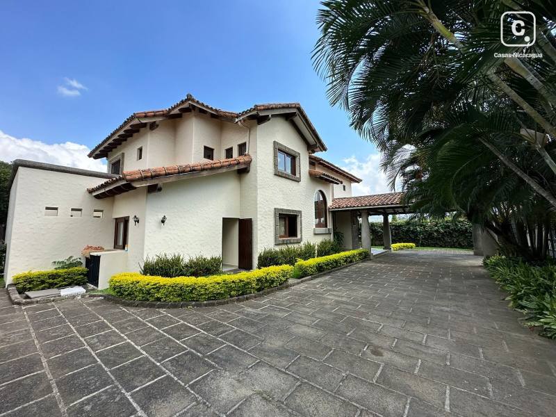 Casa en venta en Santo Domingo, Managua – 5 hab, 378 m²