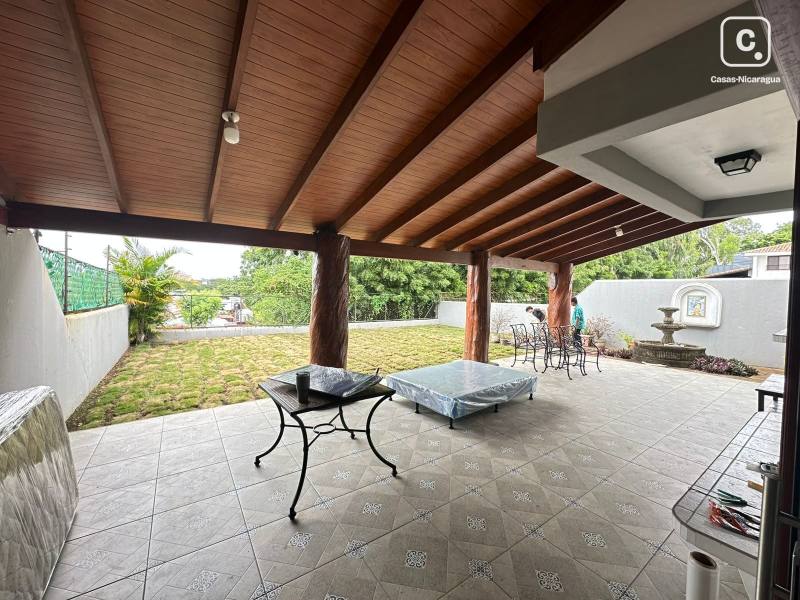Casa en alquiler en Santo Domingo, Managua – 4 hab, 220 m²