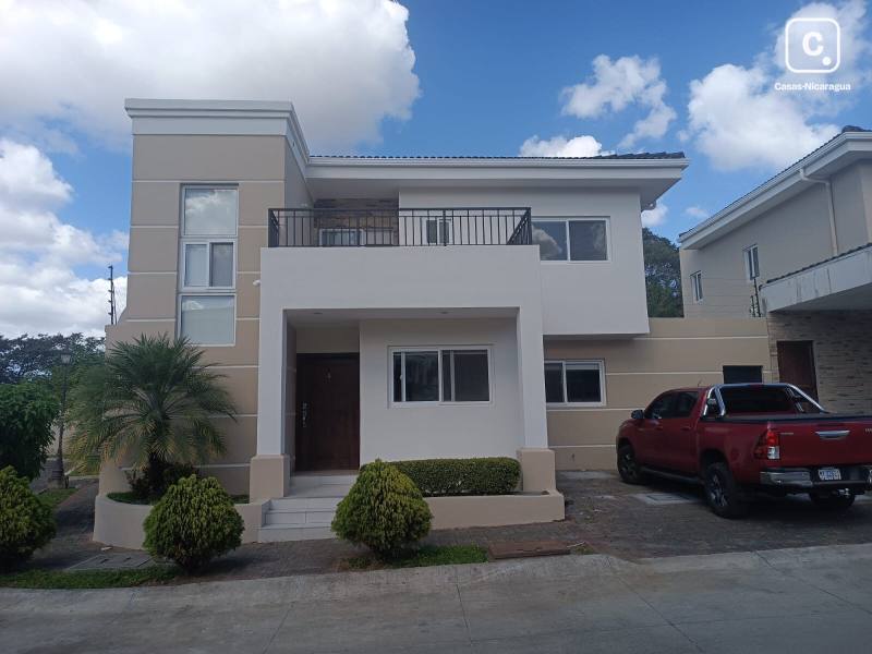 Apartamento en alquiler en Santo Domingo, Managua – 5 hab, 200 m²