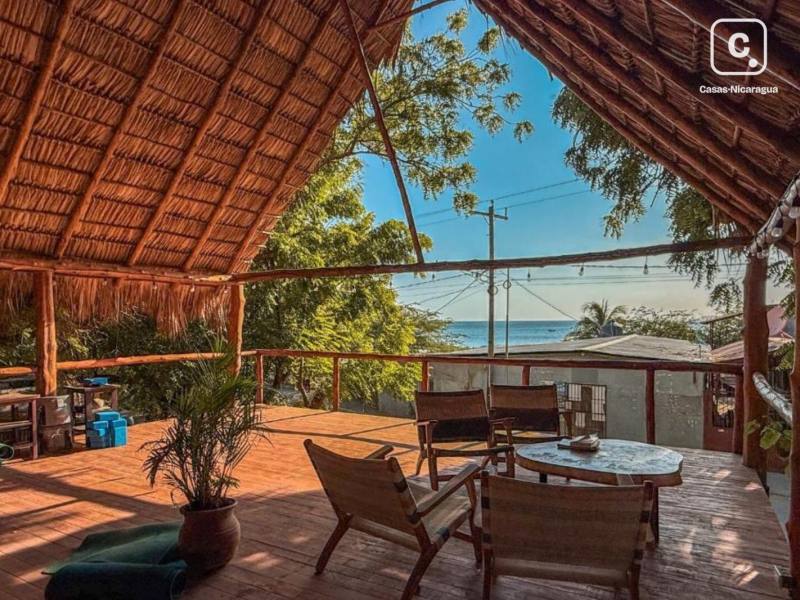 Casa de playa en venta en Tola, Rivas – 14 hab, 2,245 varas²