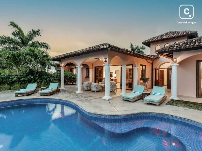 Casa de playa en venta en Tola, Rivas – 4 hab, 319 m²