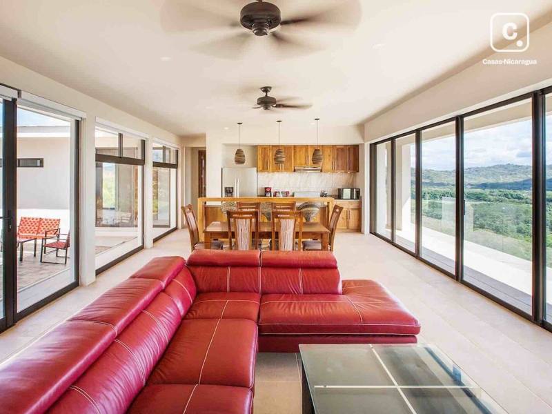 Casa de playa en venta en Tola, Rivas – 3 hab, 324 m²