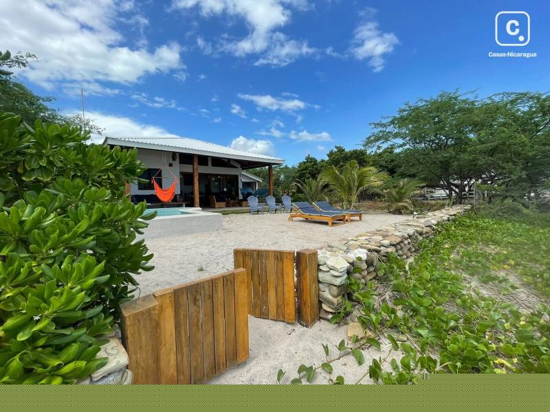 Casa de playa en venta en Tola, Rivas – 3 hab, 145 m²